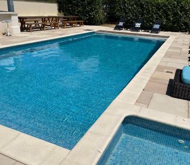 Aulnay Bed & Breakfast | Chateau de Minargent