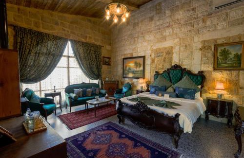 Kfardebian Resort | Chateau Du Comte