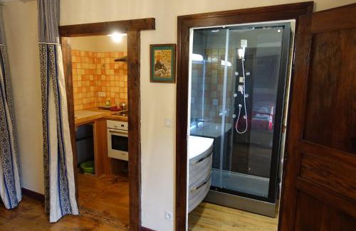 Montmaur Bed & Breakfast | Chateau du Terrail