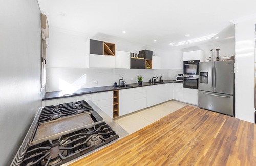 Mateh Yehuda House | Chateau Gabriel 6 BR Villa w Heated Pool