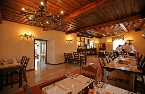 Krakovany Hotel | Chateau Krakovany
