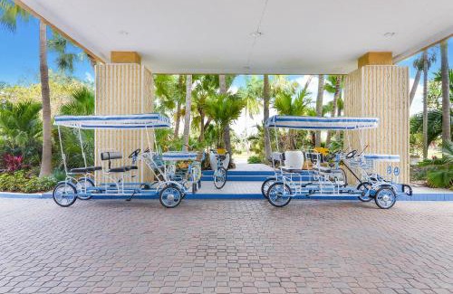 Inverrary Hotel | Chateau Mar Golf Resort, Trademark Collection by Wyndham