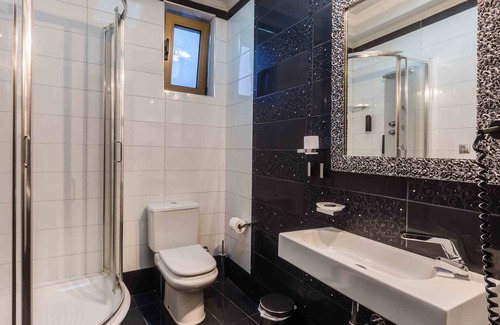 Loutraki Hotel | Chateau Rond Boutique Hotel & Spa