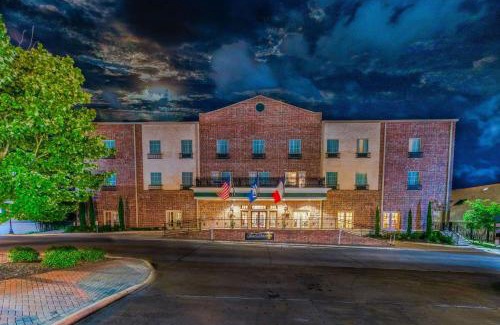 Downtown Historic Hotel | Chateau Saint Denis Hotel, a Trademark Collection by Wyndham