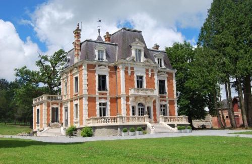 Valliere Bed & Breakfast | Chateau Sourliavoux, appartement en chambres d'hôtes