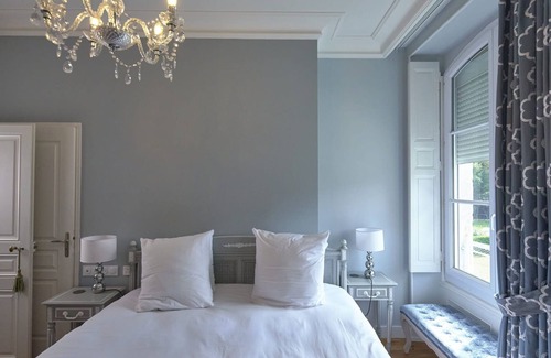 Jarze Hotel | Chateau Vary