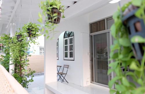 Chom Phon House | Chatuchak Art & Nature House (3-6 pers.)