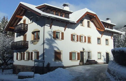 Laion Apartment | cheap apartment in St. Peter/Tal, 4 km before Ortisei