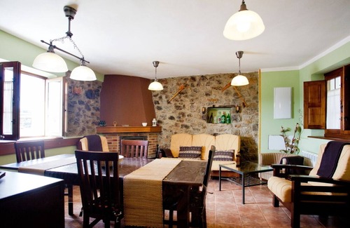 Bohiles Cottage | Cheap rural accommodation in small village ideal families
