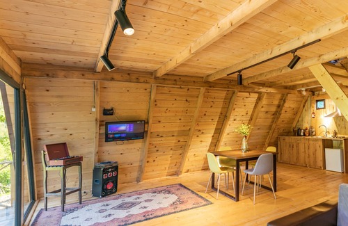 Khulo Cottage | Check Inn Merisi