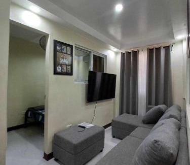 Santa Rita House | Check & Travel