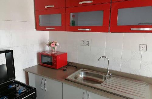 Kumasi Apartment | Cheerful 2-bedroom Apartment with free parking