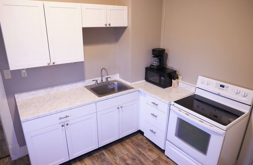 Trenton House | Cheerful 2 Bedroom Home In Trenton City