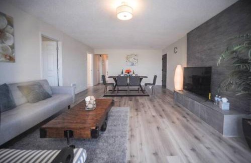 Westlake House | Cheerful 4-bedroom home nearby beach
