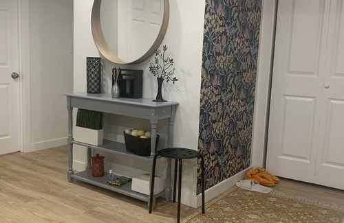 Fort Gary Apartment | Cheerful and cozy 1 bedroom basement apartment