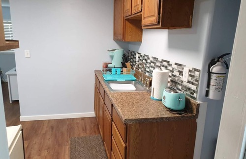 Grand Island House | Cheerful Furnished 1 Bedroom House with W/D