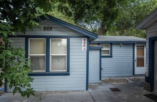 Pocatello House | Cheerful studio near ISU