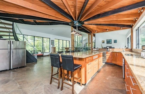 Utterson House | Cherry Island Muskokas Premiere Private Island
