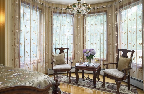 Stroudsburg Bed & Breakfast | Cherry Valley Manor Luxury Bed and Breakfast
