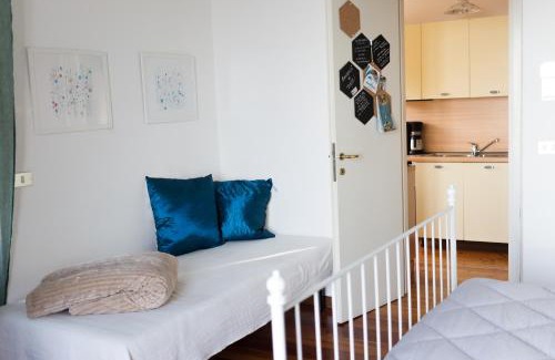 Arizzano Apartment | cherryhome
