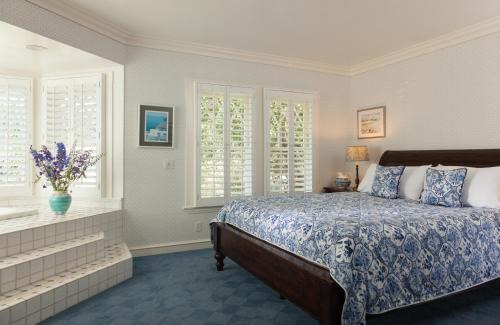 Oak Park Bed & Breakfast | Cheshire Cat Inn & Cottages