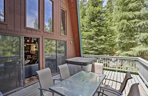Lake Almanor West House | Chester Cabin with Deck - Walk to Lake and Golfing!