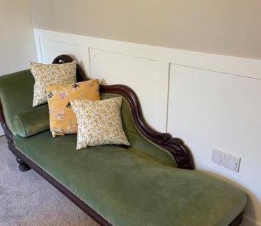 Attleborough House | Chestnut Cottage