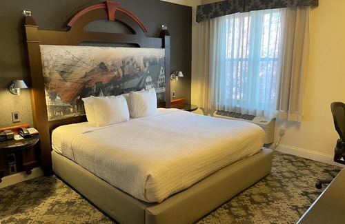 Chestnut Hill Hotel | Chestnut Hill Hotel