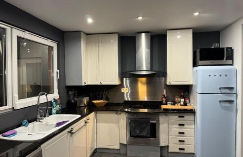 Baudour House | Chez Antoine