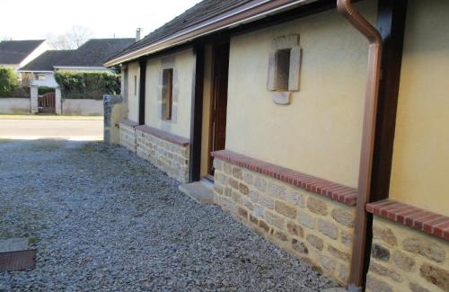 Bourbon-l'Archambault House | Chez Bari
