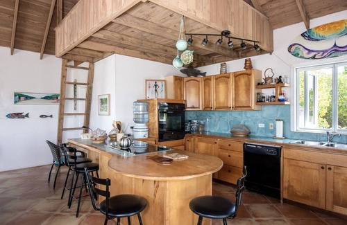 Governor's Harbour Cottage | Chez Cay Cottage 2 Bedroom Cottage