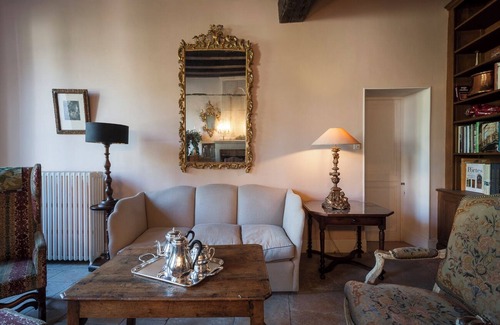 Saint-Amand-Montrond Bed & Breakfast | Chez Diane Mansion for 12 people, ideal for a stay in Central France