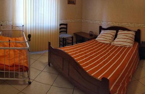 Le Breuil-sur-Couze Apartment | Chez Fabienne T3