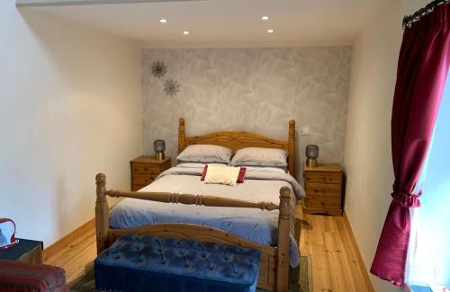 Monts et Vallees Ouest Creuse Bed & Breakfast | Chez Helen