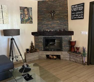 La Celle-sous-Gouzon Apartment | chez Kay