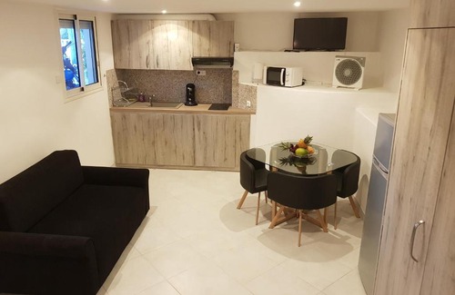Petite-ÃŽle Apartment | chez lulu