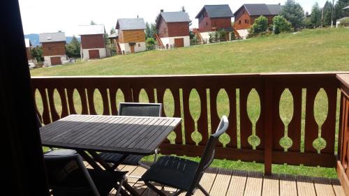 Superbolquere Apartment | CHEZ LYLi & COMPAGNIE, PISCINE, JACCUZZI, SALLE DE SPORT