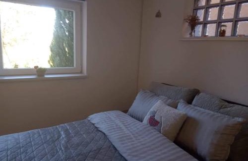 Cove Parja Apartment | CHEZ Marthe, Organic Farm stay