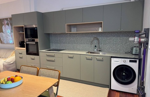 Pyrmont Apartment | Chez Mimi, 2 bedroom terrace apartment
