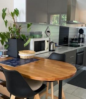 Meyzieu Nord Ouest Apartment | Chez Sabine et Pascal