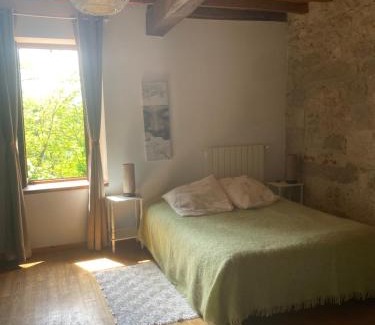 Clermont-Dessous House | Chez Sophie - Gîte et Gîte équestre