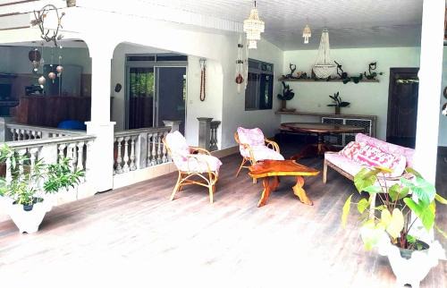 Huahine Bed & Breakfast | CHEZ VAIANA