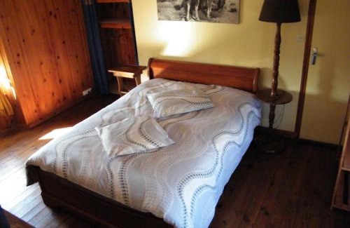 Antigny House | chez vous chez nous