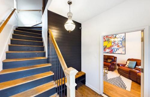 Berwyn House | Chi-Town Ultimate Hideout 1-2-3