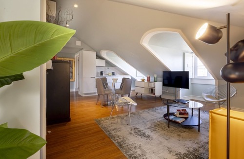 Encarnacao Apartment | Chiado Camões - Lisbon Best Apartments