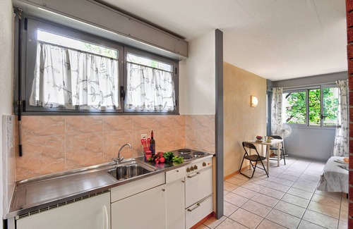 Pedrinate Apartment | Chiasso Apartments 102