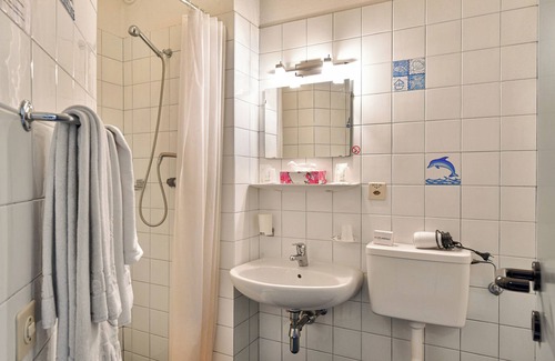 Pedrinate Apartment | Chiasso Apartments 104