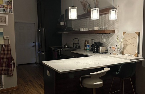 The Gap Apartment | Chic 1-bedroom apartment,15mims from downtown