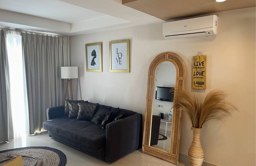 Raya Kuta Apartment | Chic 1-bedroom apartment with AC, fitness room in fabulous Bali Kuta