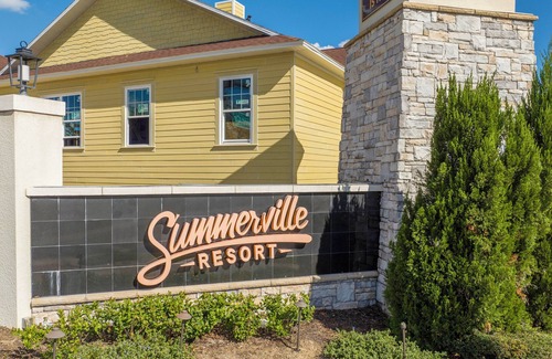 Crestwynd Bay House | Chic 4-BR Villa in Summerville, Close to Disney Fun!